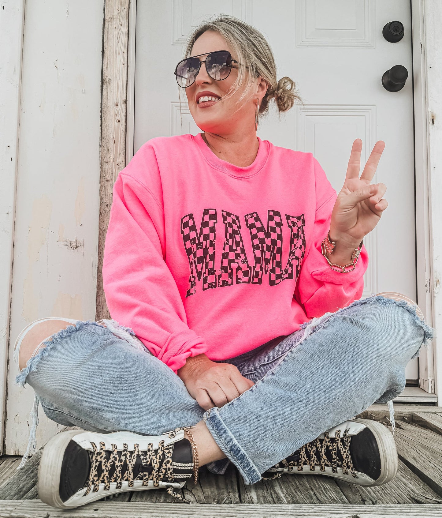 Mama Outline Checkered Sweatshirt *7 Colors (S-3X)
