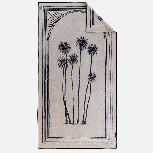 Laek Beach Towel Vintage Palm Coastlines