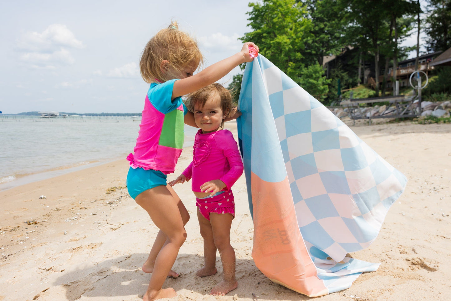 Quick-Dry & Sand-Free Towel | 4 Pack